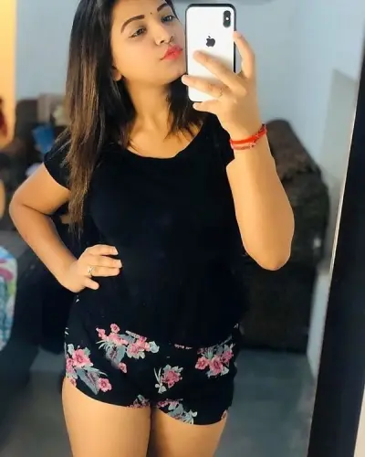 Khandaghosh Escorts